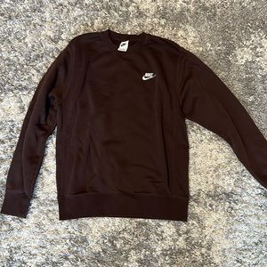 Nike club fleece crewneck brown basalt size small brand new without tags rare